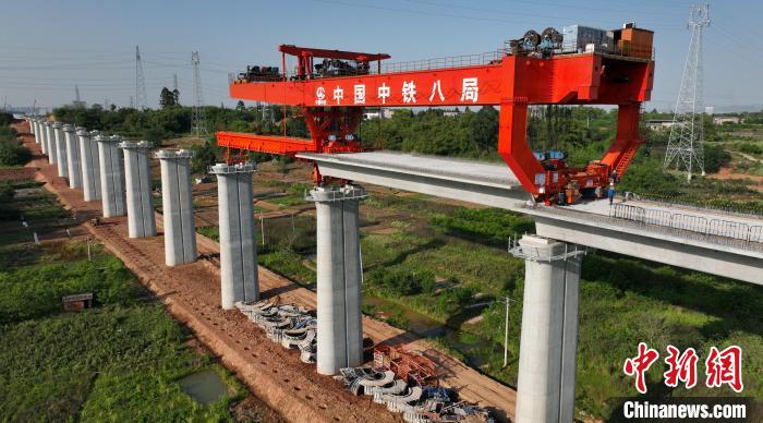 時速350公里的成都至自貢高速鐵路成都段建設穩步推進