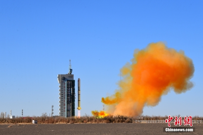北京時間2023年11月16日11時55分，我國在酒泉衛星發射中心使用長征二號丙運載火箭，成功將新一代海洋水色觀測衛星發射升空，衛星順利進入預定軌道，發射任務獲得圓滿成功。此次任務是長征系列運載火箭第497次飛行。汪江波 攝