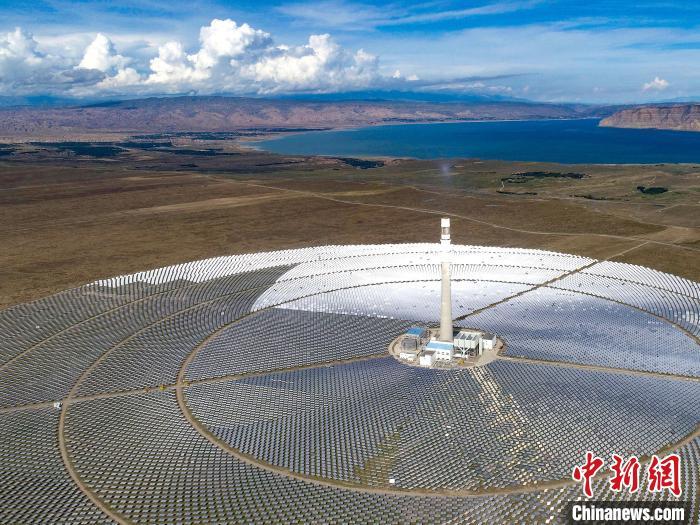 資料圖：光伏發電園區一隅。張進剛 攝