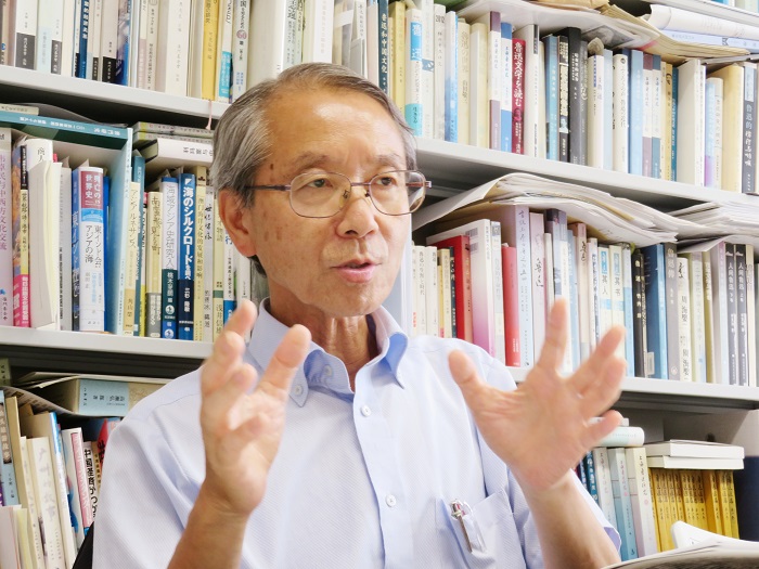 日本創價大學教授高橋強接受人民網采訪。（視頻截圖）