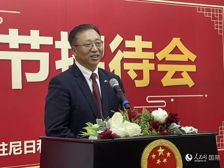 中國駐尼日利亞大使崔建春致辭。人民網記者 姜宣攝