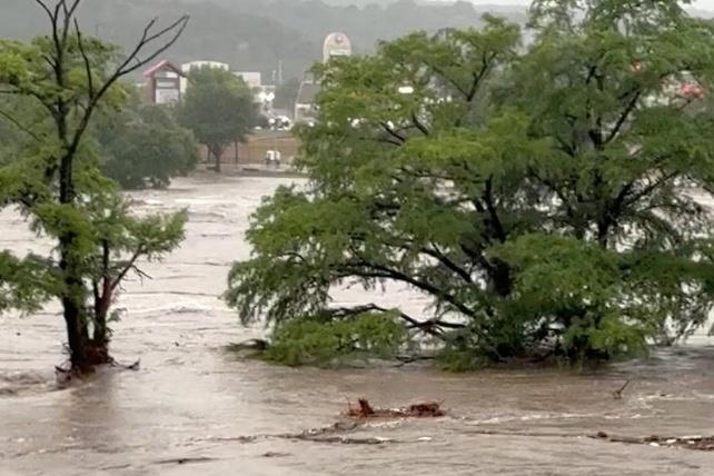 美國得州遭遇暴雨 或再次面臨洪水災害