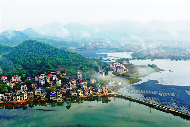 湖南省郴州市嘉禾縣千家洞水庫風光。黃春濤攝