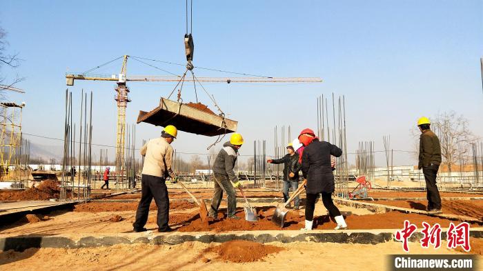 投資建設項目成青海省吸納農牧區勞動力轉移就業重要平臺
