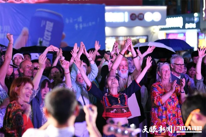 貴陽路邊音樂節。圖片來源于南明區融媒體中心