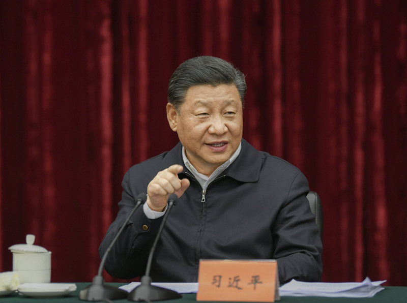 2019年4月15日至17日，中共中央總書記、國家主席、中央軍委主席習(xí)近平在重慶考察，并主持召開解決“兩不愁三保障”突出問題座談會。這是4月16日下午，習(xí)近平主持召開解決“兩不愁三保障”突出問題座談會并發(fā)表重要講話。新華社記者 謝環(huán)馳 攝