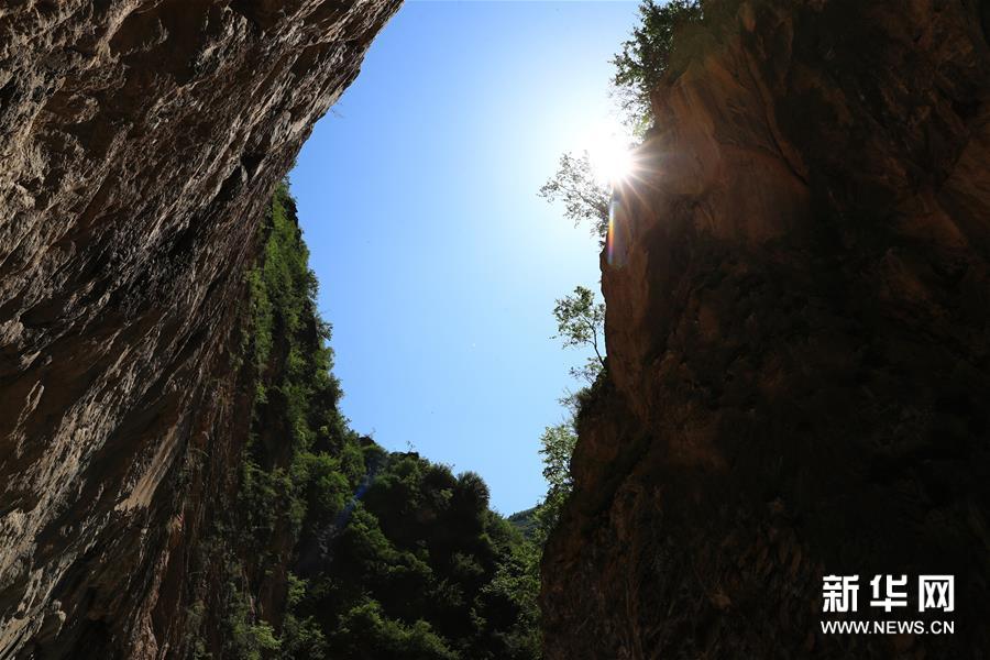 （新華視界）（2）甘肅舟曲：夏日藏鄉畫中景