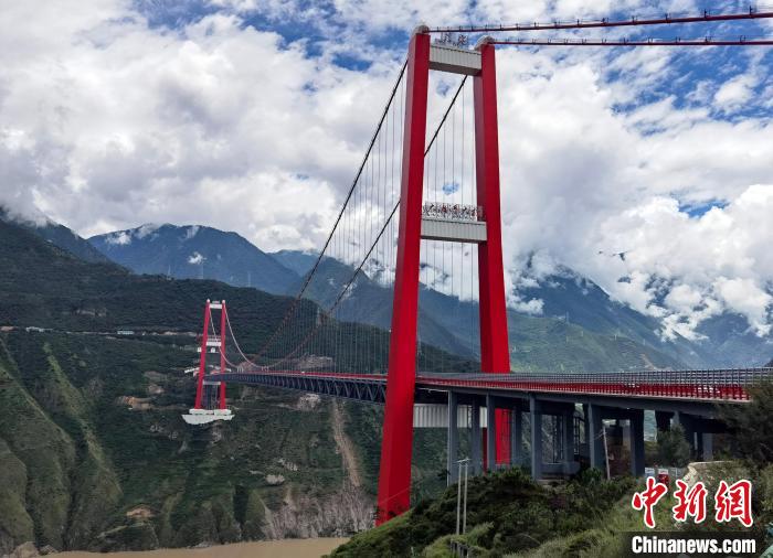 瀘定大渡河大橋。　劉忠俊 攝