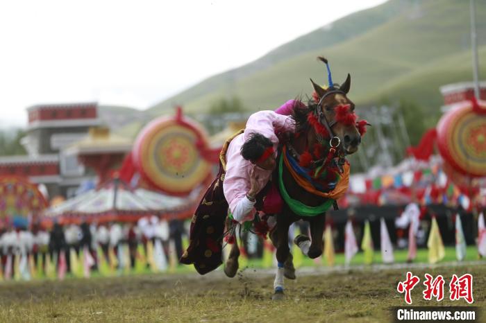 青海玉樹：70年，幸福生活如格?；ň`放