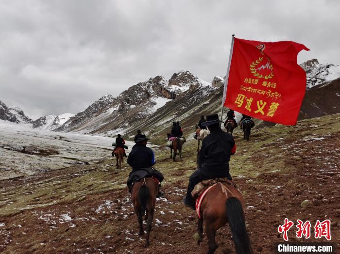青海瑪沁：千名“義警”為民排憂解難
