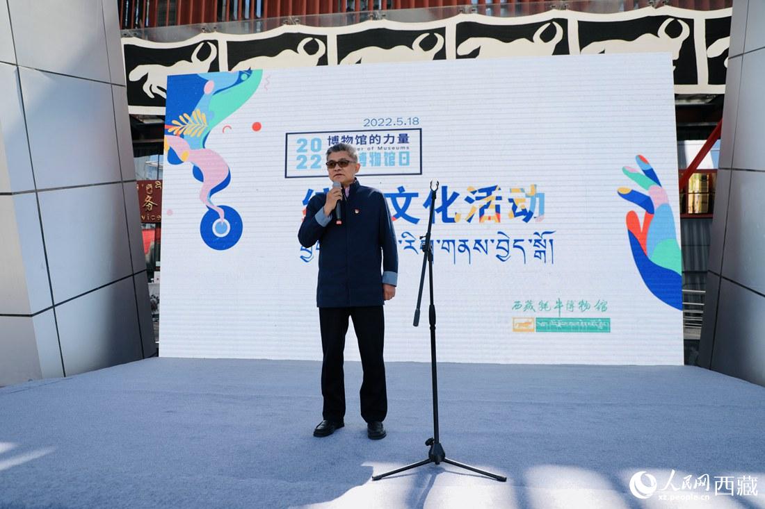 拉薩市委副書記、常務(wù)副市長(zhǎng)、北京西藏拉薩指揮部黨委書記王強(qiáng)講話。人民網(wǎng) 次仁羅布攝